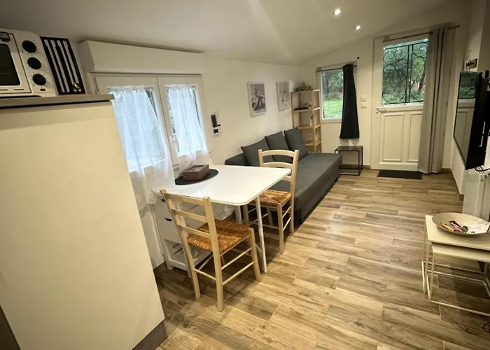 La Maisonnette De Chantecoucou